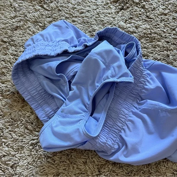 Athleta 3" Hustle Shorts Periwinkle Blue - Picture 6 of 8